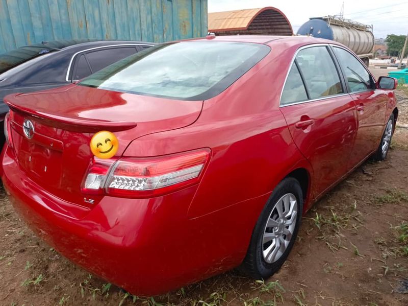 Thumbnail 8 of 2011 Toyota Camry LE